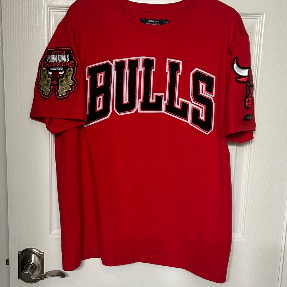 Pro Standard NBA Chicago Bulls Pro Team Mens red T-Shirt, Size 2XL
